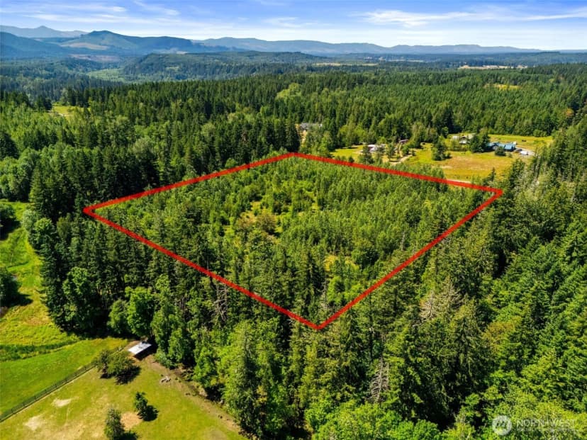 Property photo for 40903 80th Avenue E, Eatonville photo 4