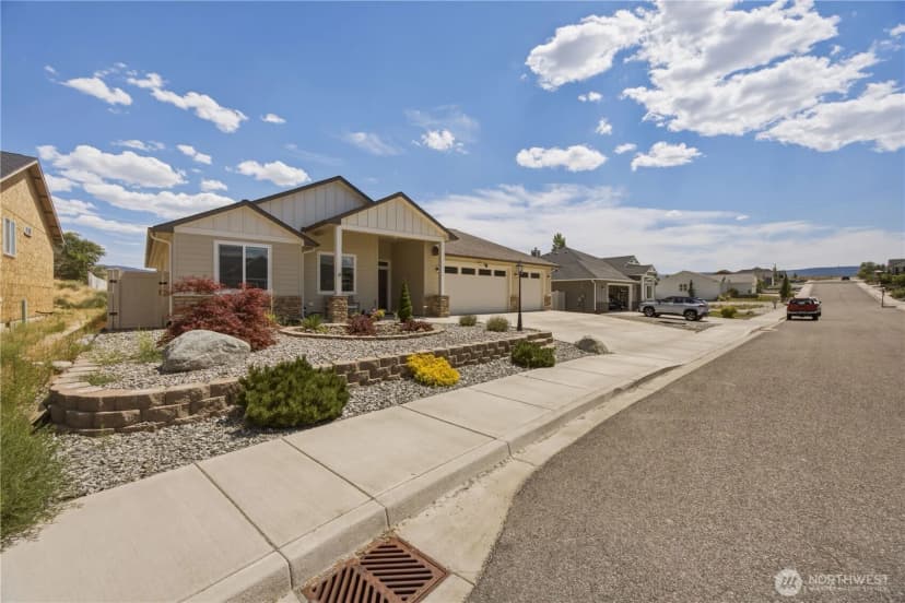 Property photo for 472 Sunny Brooke Lane, Chelan photo 2