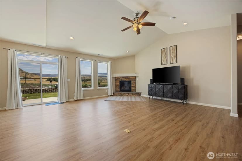 Property photo for 472 Sunny Brooke Lane, Chelan photo 7