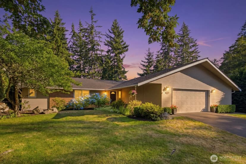 Property photo for 16537 Se 45th Place, Bellevue
