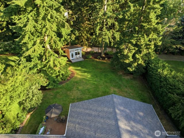 Property photo for 16537 Se 45th Place, Bellevue photo 3