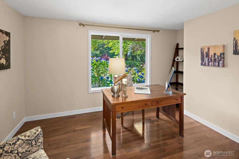 Property photo for 16537 Se 45th Place, Bellevue photo 12