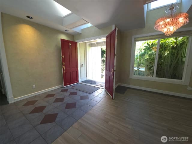 Property photo for 5015 Sw 81st, Lakewood photo 2