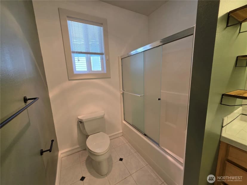Property photo for 5015 Sw 81st, Lakewood photo 14