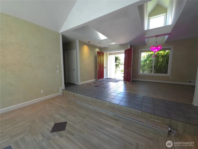 Property photo for 5015 Sw 81st, Lakewood photo 3
