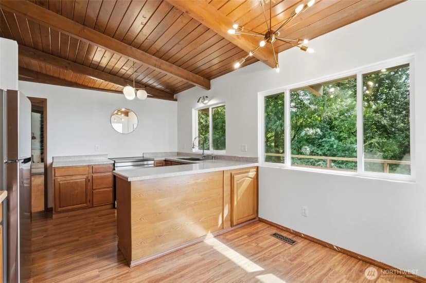Property photo for 30807 26th Avenue Sw, Federal Way photo 12