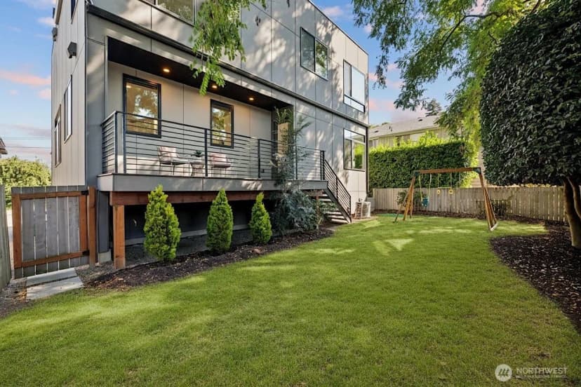 Property photo for 3451 12th Avenue W, Seattle photo 36