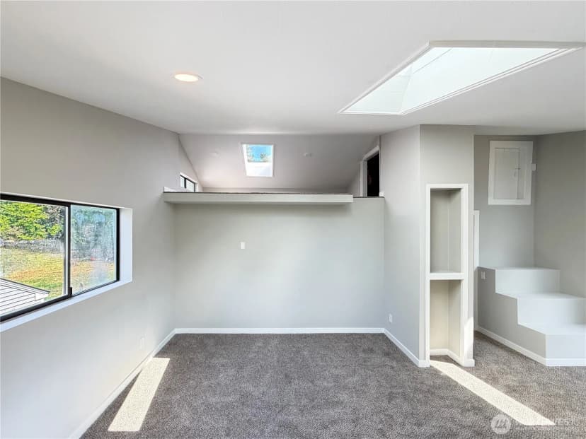 Property photo for 1040 W Shady Lane #wa, Oak Harbor photo 32
