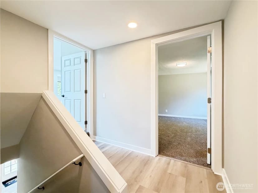 Property photo for 1040 W Shady Lane #wa, Oak Harbor photo 25