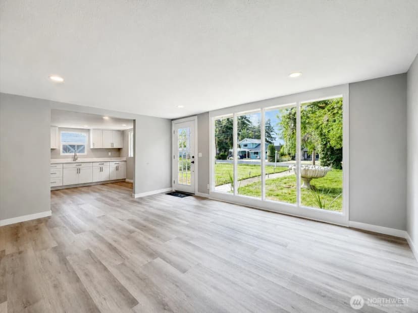 Property photo for 1040 W Shady Lane #wa, Oak Harbor photo 10