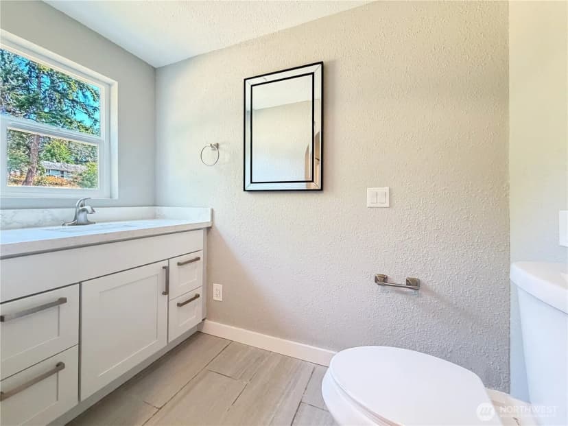 Property photo for 1040 W Shady Lane #wa, Oak Harbor photo 22