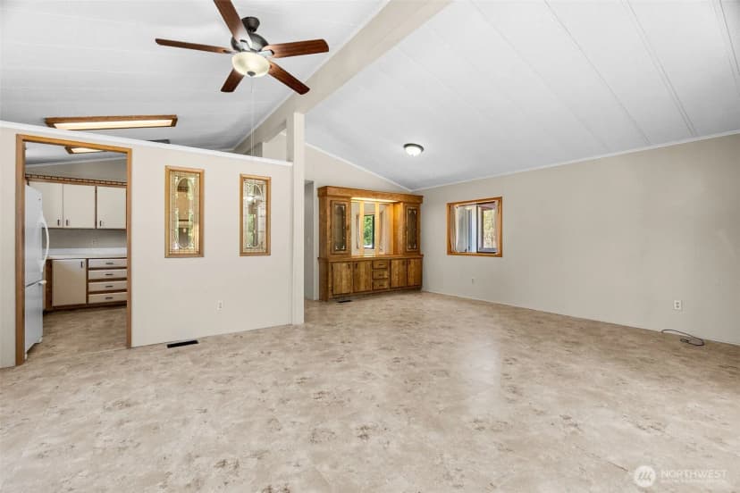 Property photo for 9035 Pepperidge Lane Se, Yelm photo 12