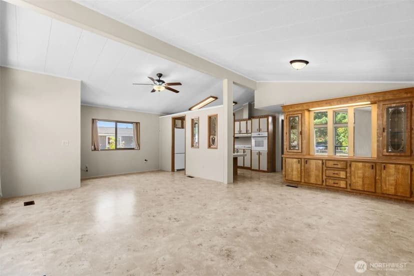 Property photo for 9035 Pepperidge Lane Se, Yelm photo 11
