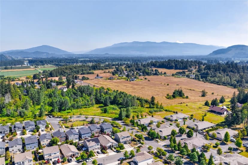 Property photo for 3289 Loch Ness Loop, Mount Vernon photo 39