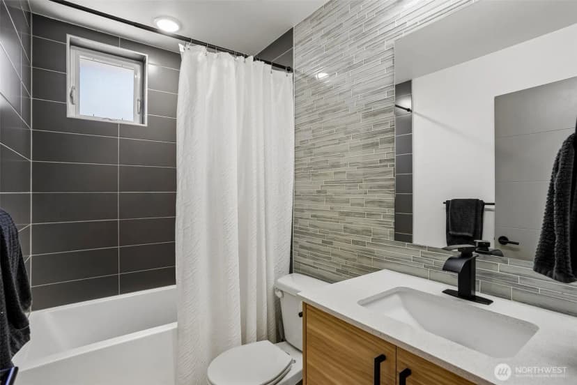 Property photo for 2609 Sw Nevada Street, Seattle photo 12
