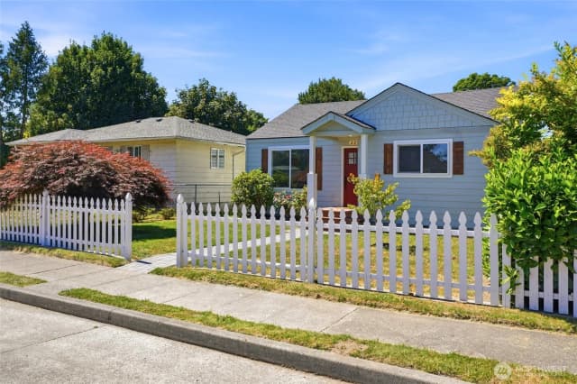 Property photo for 229 19th Avenue, Longview photo 4