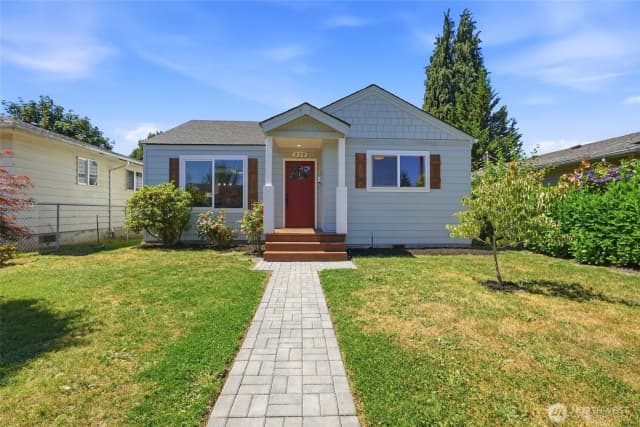 Property photo for 229 19th Avenue, Longview