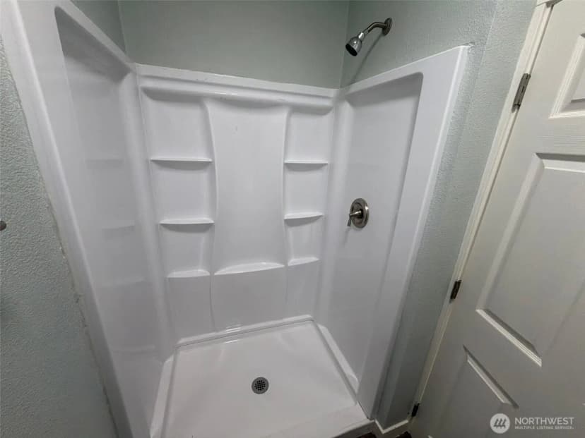 Property photo for 229 19th Avenue, Longview photo 32