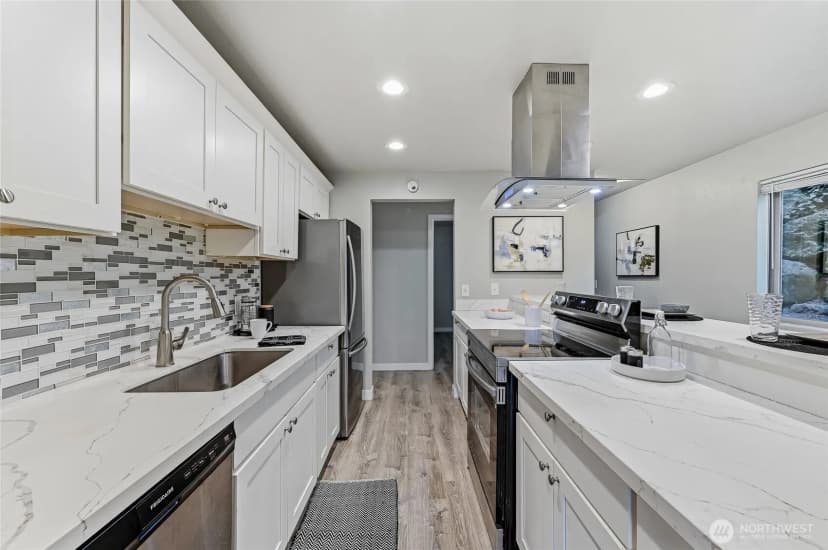 Property photo for 12543 Ne 23rd Place #d1, Bellevue photo 13