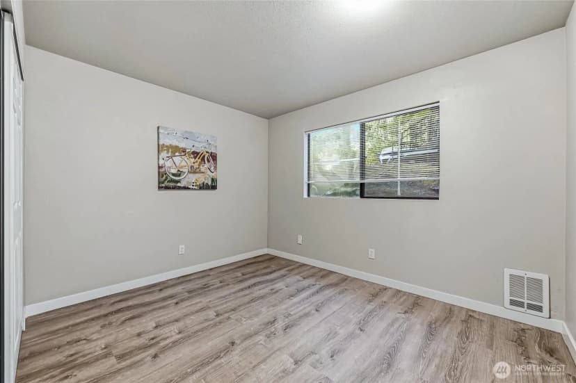 Property photo for 12543 Ne 23rd Place #d1, Bellevue photo 20