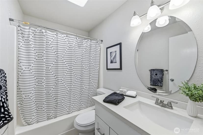Property photo for 12543 Ne 23rd Place #d1, Bellevue photo 21