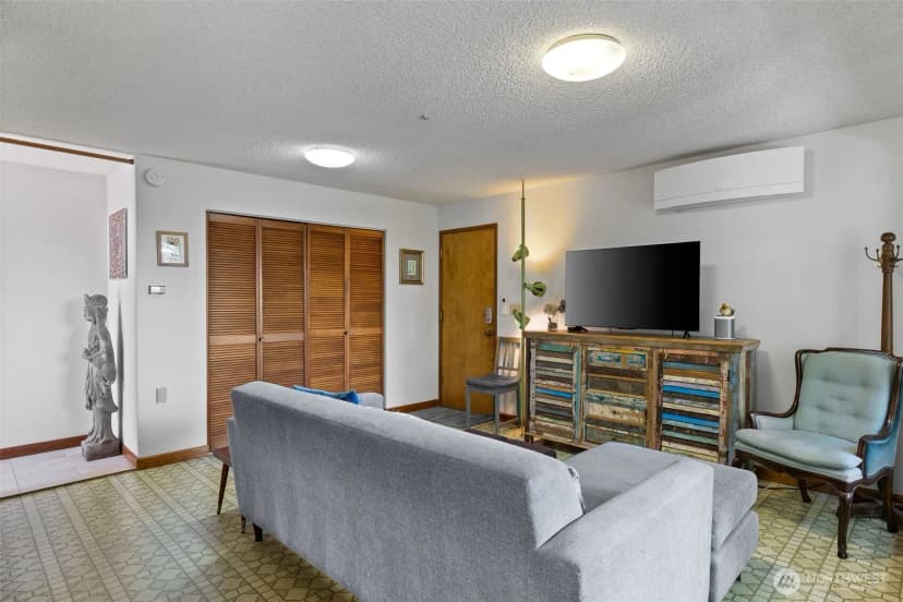 Property photo for 3068 169th Avenue Ne, Bellevue photo 36