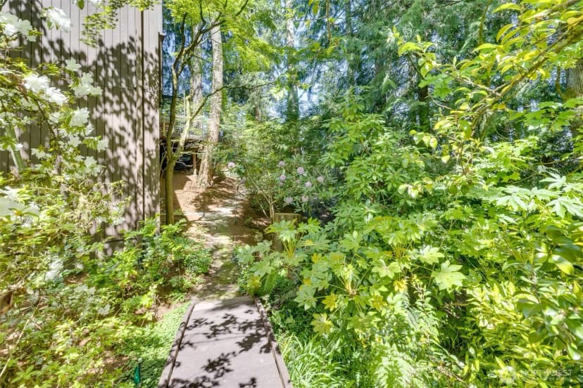 Property photo for 3068 169th Avenue Ne, Bellevue photo 21