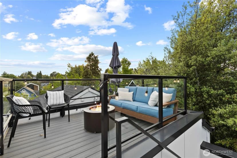 Property photo for 4218 Latona Avenue Ne #2, Seattle photo 33
