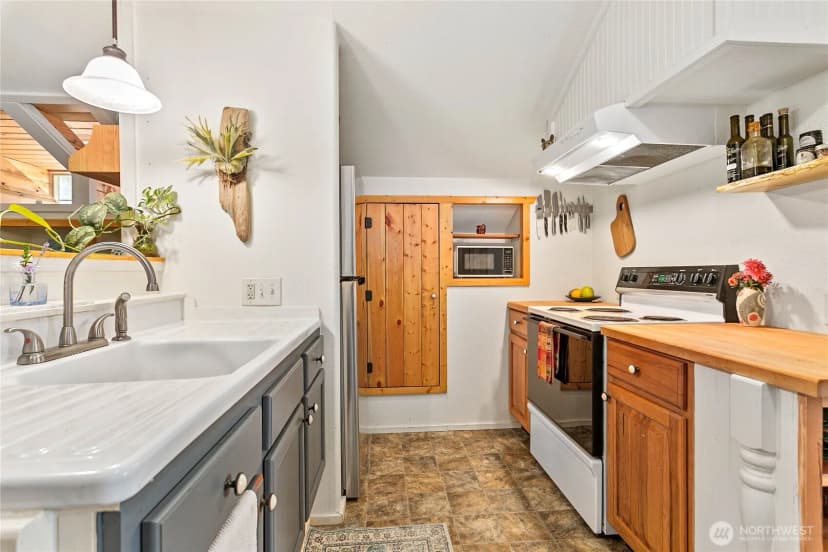 Property photo for 1204 Hughes Avenue, Blaine photo 13