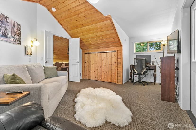 Property photo for 1204 Hughes Avenue, Blaine photo 16