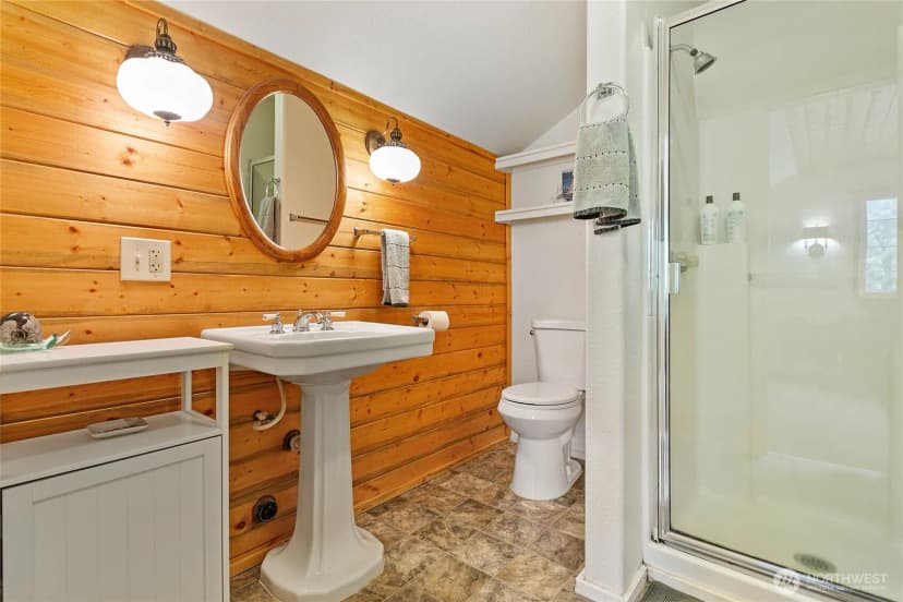 Property photo for 1204 Hughes Avenue, Blaine photo 22
