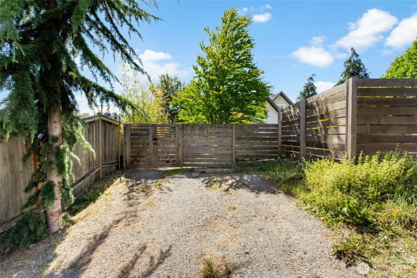 Property photo for 4048 37th Avenue S, Seattle photo 36