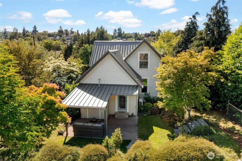 Property photo for 4048 37th Avenue S, Seattle photo 38