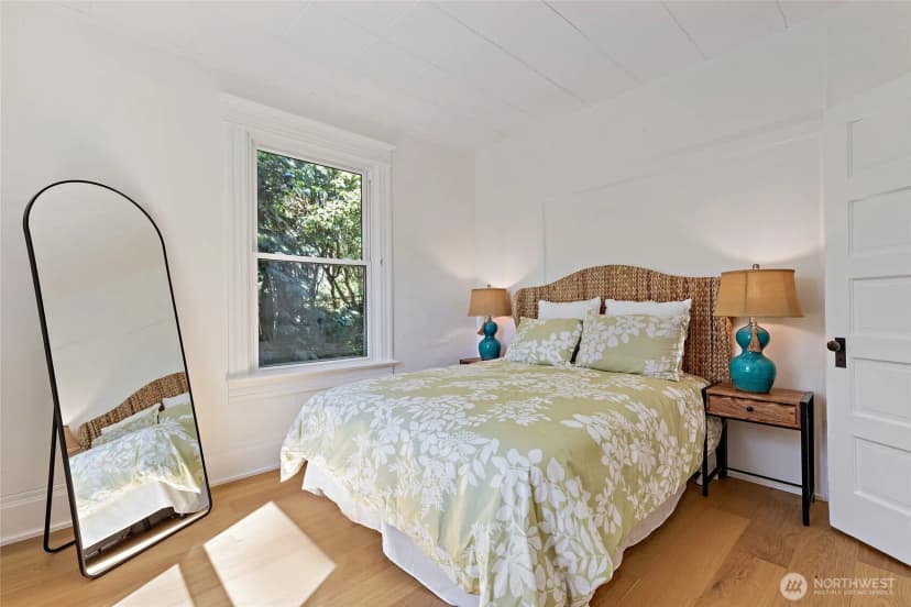 Property photo for 4048 37th Avenue S, Seattle photo 17