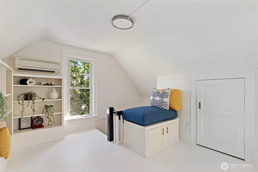 Property photo for 4048 37th Avenue S, Seattle photo 20