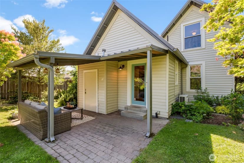Property photo for 4048 37th Avenue S, Seattle photo 23