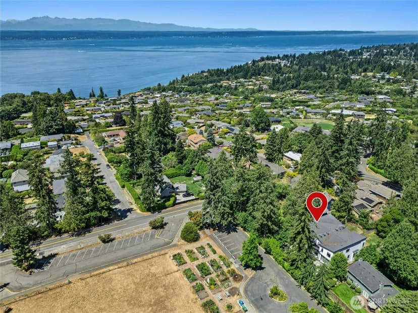 Property photo for 17840 10th Avenue Nw, Shoreline photo 28