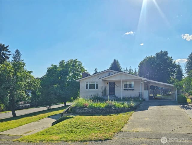 Property photo for 825 N Jefferson, Colville photo 2