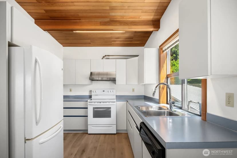 Property photo for 4835 Forest Avenue Se, Mercer Island photo 19