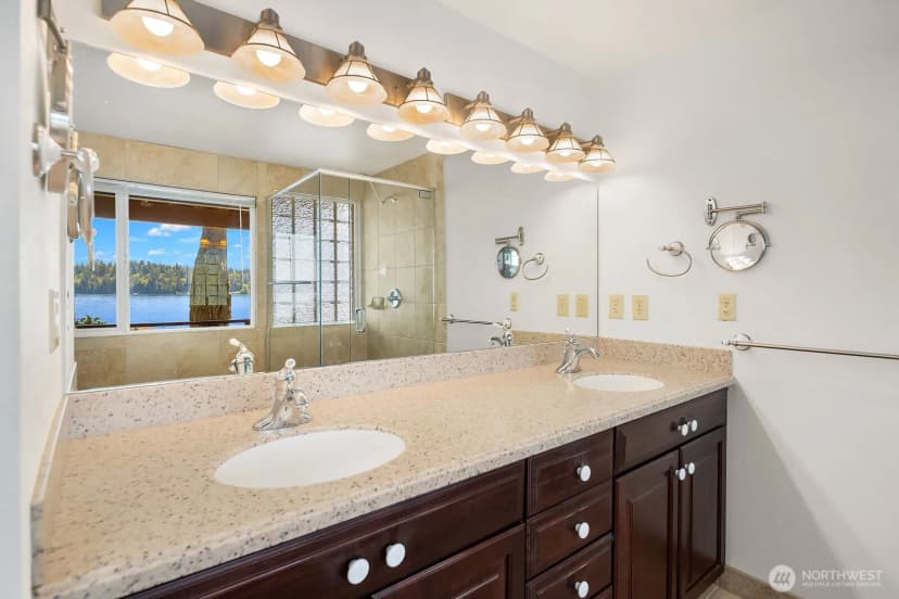 Property photo for 4835 Forest Avenue Se, Mercer Island photo 14