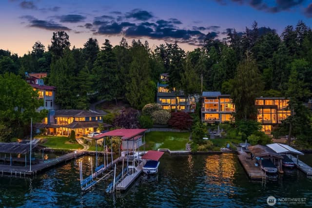 Property photo for 4835 Forest Avenue Se, Mercer Island