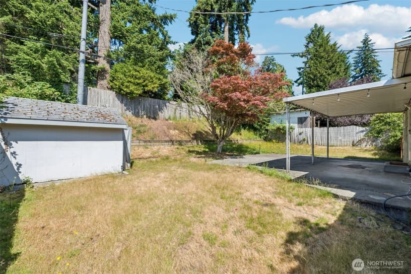 Property photo for 10235 33rd Avenue Sw, Seattle photo 10