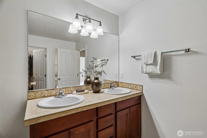 Property photo for 3028 183rd Place Se, Bothell photo 15