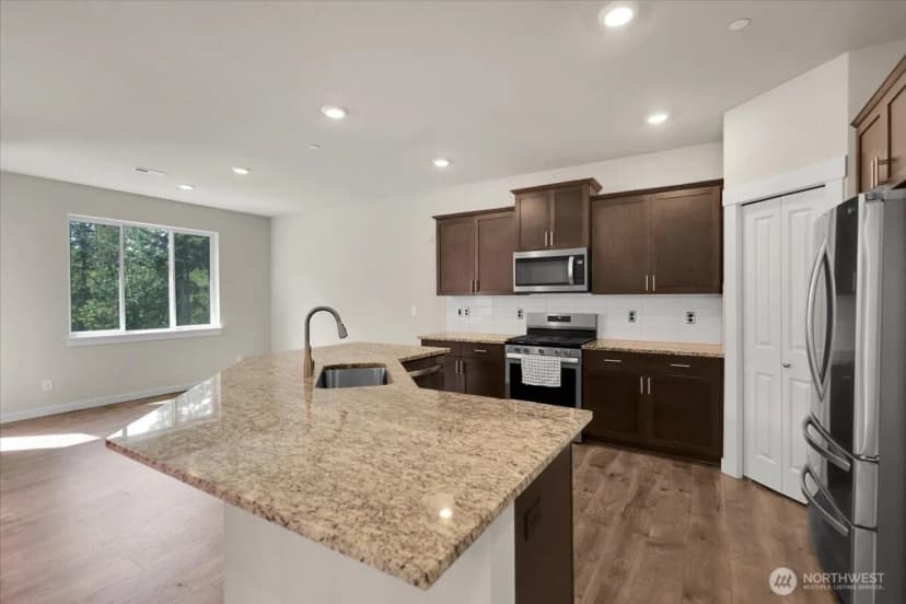 Property photo for 7709 208th Avenue E, Bonney Lake photo 6