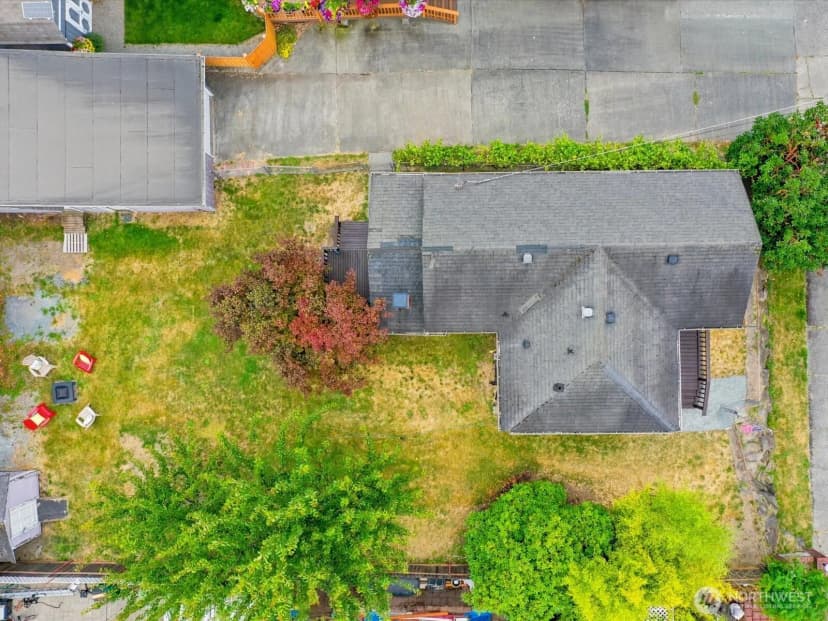 Property photo for 8848 13th Avenue Sw, Seattle photo 30