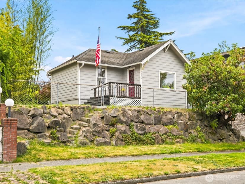 Property photo for 8848 13th Avenue Sw, Seattle photo 26