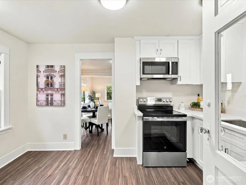 Property photo for 8848 13th Avenue Sw, Seattle photo 11