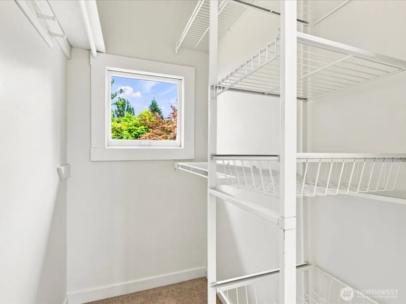 Property photo for 8848 13th Avenue Sw, Seattle photo 14