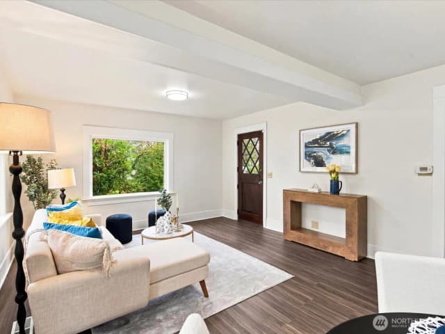 Property photo for 8848 13th Avenue Sw, Seattle photo 4
