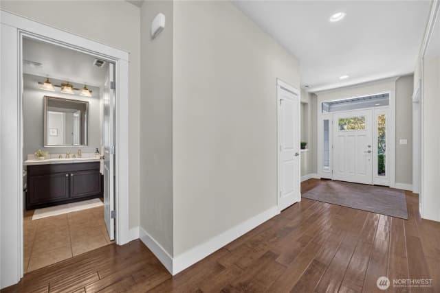 Property photo for 21056 Se 6th Place, Sammamish photo 5